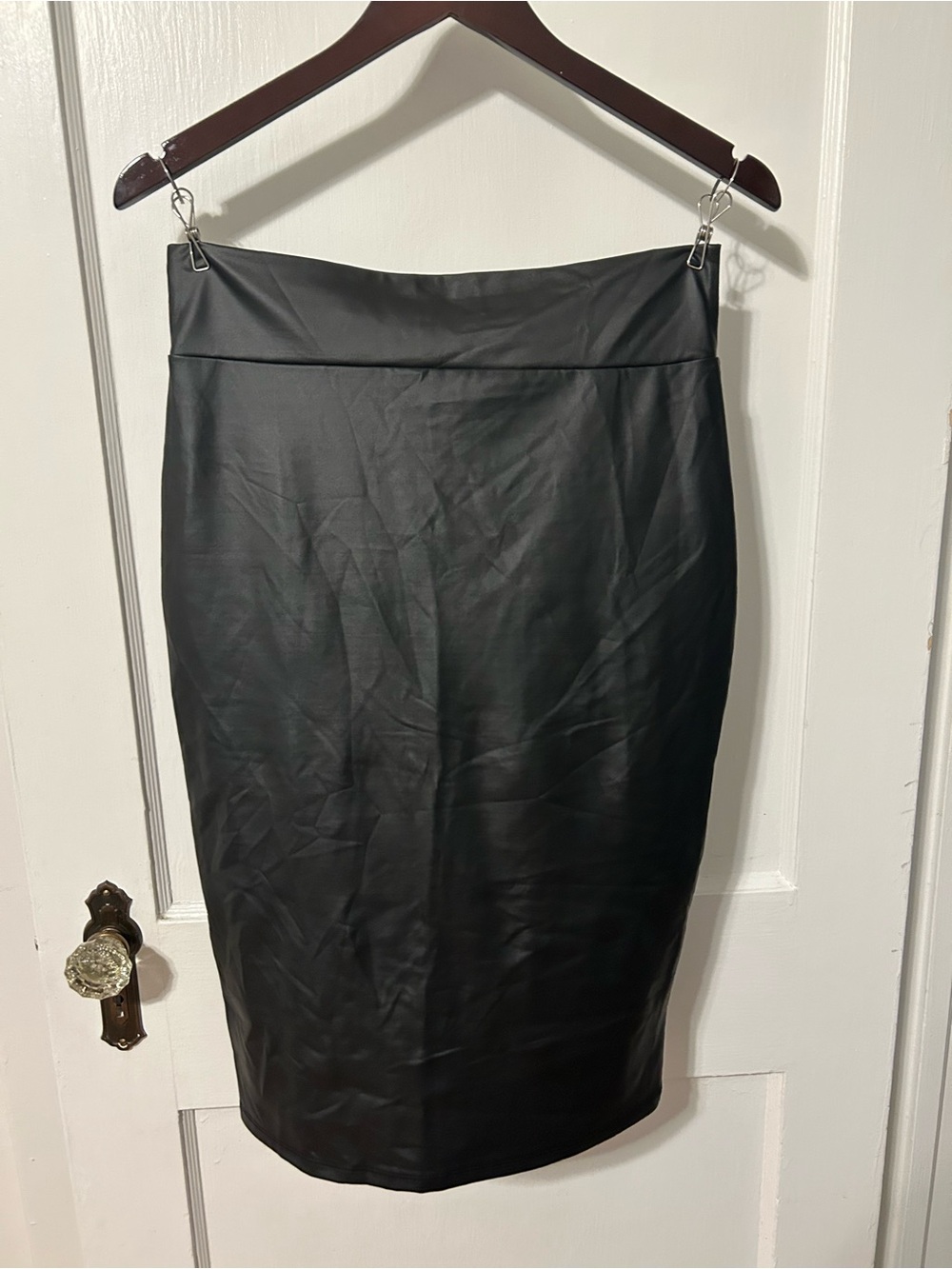 High-Waist Black Faux Leather Pencil Skirt